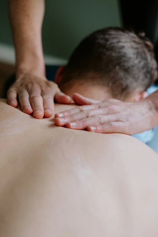 Remedial massage treatment in Goulburn